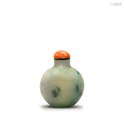 A jadeite snuff bottle  1850-1950