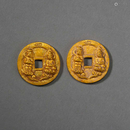 A PAIR OF ANCIENT CHINESE PURE GOLD COINS