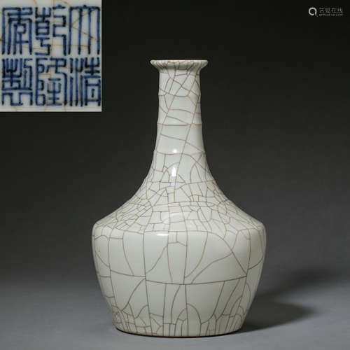 ANCIENT CHINESE CELADON VASE