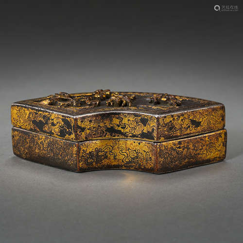 CHINESE BRONZE GILT BOX