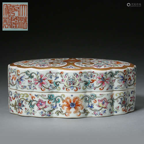 ANCIENT CHINESE FAMILLE ROSE BOX, FLOWER PATTERN