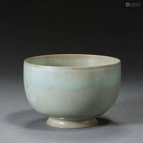 CHINESE CELADON PORCELAIN BOWL