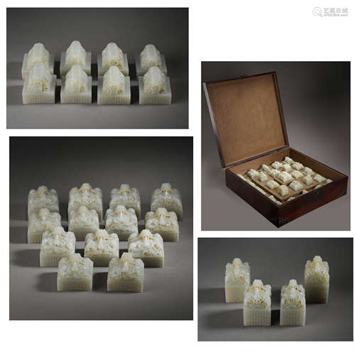 A SET OF CHINEASE HETIAN JADE SEALS