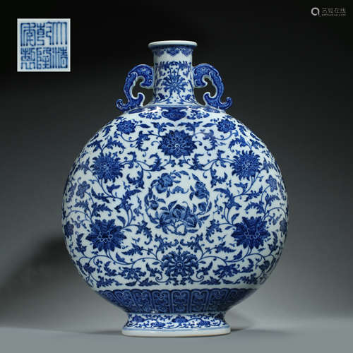 ANCIENT CHINESE BLUE AND WHITE PORCELAIN BINAURAL VASE