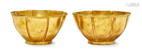 A pair of gold cups Ming dynasty, circa 1600