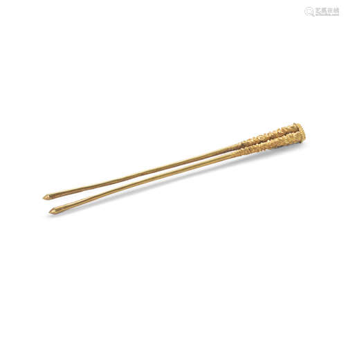 A fine gold 'flower' hairpin, chai Southern Song dynasty