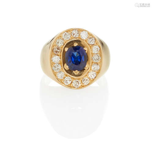 Van Cleef & Arpels: Gold, Sapphire and Diamond Ring