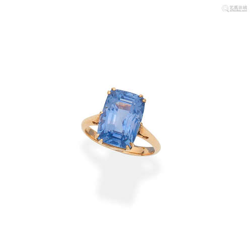 Sapphire ring