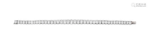 Van Cleef & Arpels: diamond bracelet