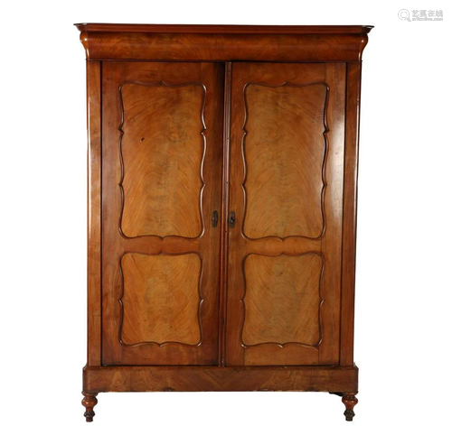 Mahogany Biedermeier cabinet