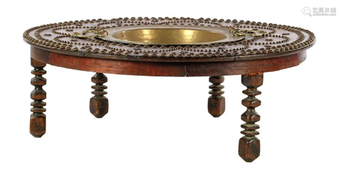 Round oriental table