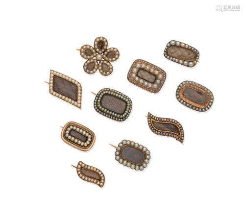 Collection of seed pearl and hairwork mourning brooches, late 18th - first half of the 19th century (36, partially illustrated)