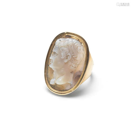 A hardstone cameo of a man, 18th-19th century