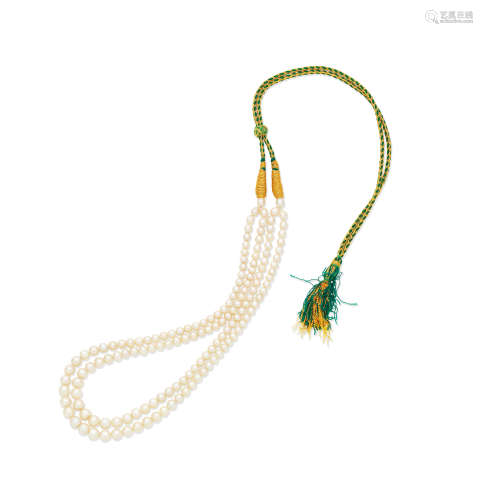 Two-strand natural pearl necklace