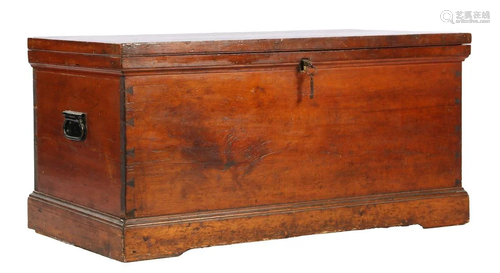 Pinewood dark stained chest