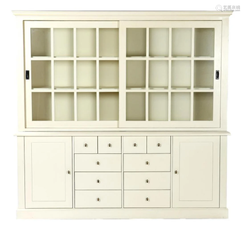 2-part white cabinet with 2 doors