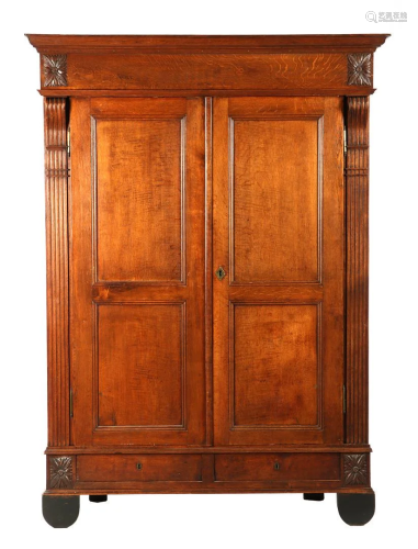 Antique solid oak 2-door wardrobe