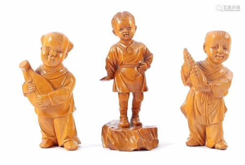 3 Chinese figurines