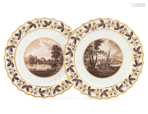 A pair of Flight and Barr plates, circa 1800