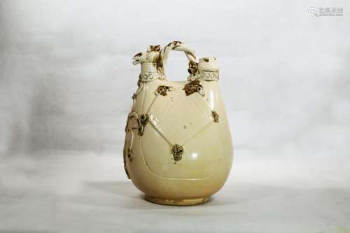 A Dingyao Porcelain Pot