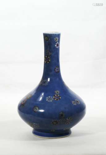 A Blue Glazed Porcelain Vase,Qing Qianlong Period