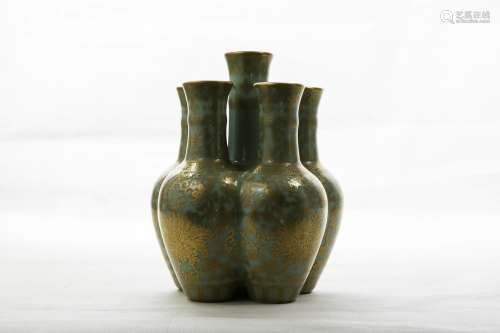 A Celadon Glazed Porcelain Six-Joint Vase,Qing Qianlong
