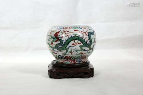 A Wucai Porcelain Brush Washer,Ming Wangli Period