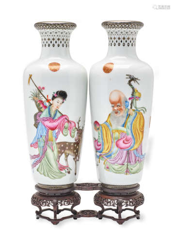 A PAIR OF FAMILLE ROSE 'LONGEVITY' VASES Republic period