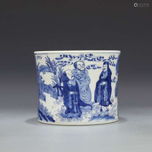 A Chinese Blue and White Floral Porcelain Brush Pot