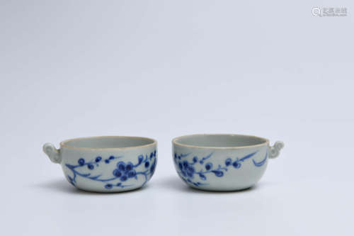 A pair of Chinese Blue and White Plum Blossom Porcelain Birdseed Jar