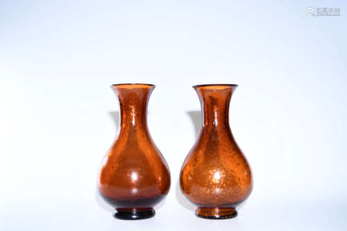 A Pair of Chinese Gild Amber Guanyin Vase