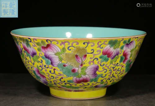 A FAMILLE ROSE GLAZE BUTTERFLY PATTERN BOWL