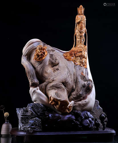 A YABAI WOOD CARVED GUANYIN BUDDHA STATUE