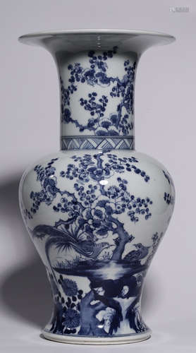 A BLUE&WHITE GLAZE FLOWER PATTERN VASE