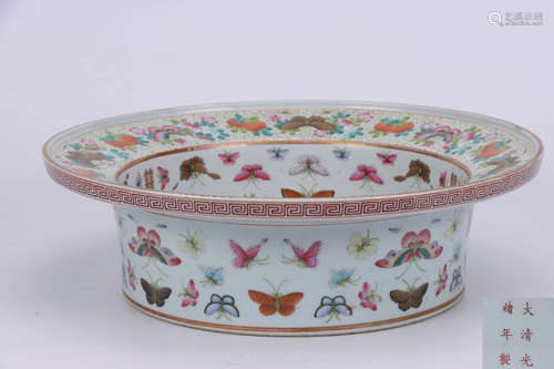 A Chinese Famille Rose Gild Butterfly Painted Porcelain Basin