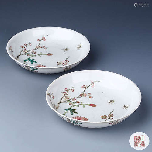 A Pair of Chinese Famille Rose Floral Porcelain Plate