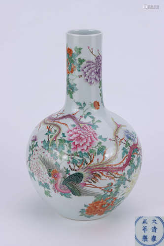 A Chinese Famille Rose  phoenix Pattern Floral  Porcelain Vase