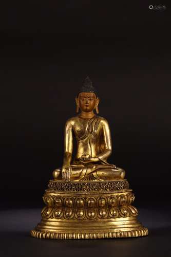 A Chinese Gilt Bronze Buddha Statue