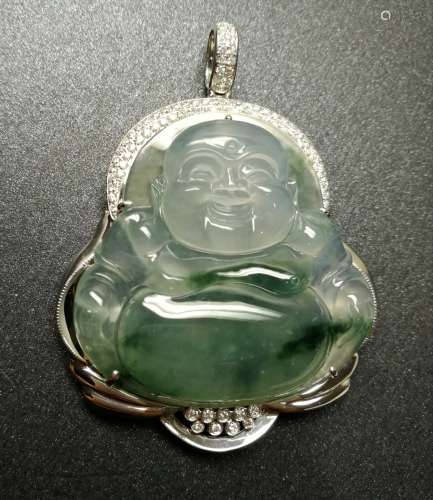An 18K White Gold Icy Jadeite Pendant Embeded Diamond, Class A