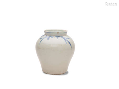 A blue and white porcelain jar Joseon dynasty (1392-1897), 19th century