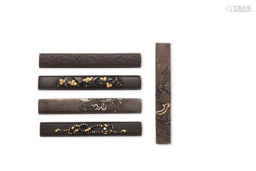 A group of five various kozuka Edo period (1615-1868), 18th/19th century