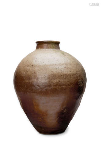 A Stoneware Jar Tanba ware, Muromachi period (1333-1573), 16th century
