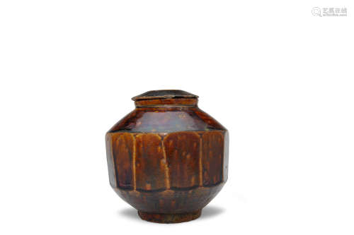 An iron-glazed porcelain jar and cover Joseon dynasty (1392-1897), 19th century
