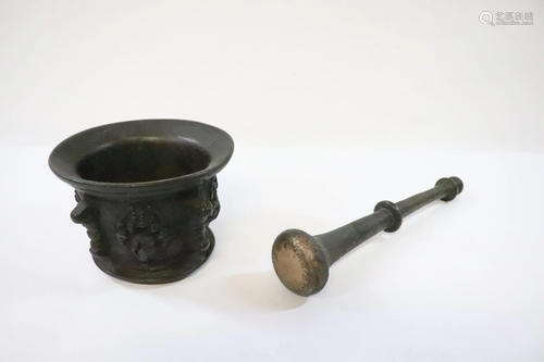 Antique bronze mortar pestle set