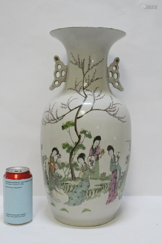 Chinese 19th/20th c. famille rose porcelain vase