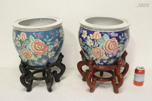 2 Chinese fish bowl with stands