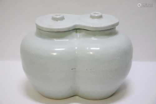 A sky blue Song style twin vase