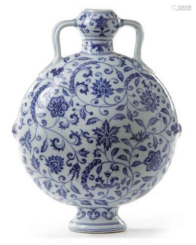 A CHINESE BLUE AND WHITE MOON FLASK BIANHU, CHINA