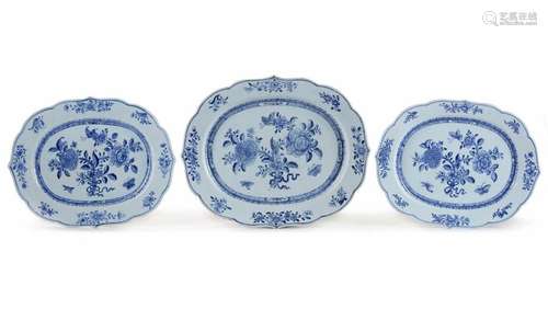 THREE CHINESE BLUE AND WHITE SERVING DISHES, QIANL…