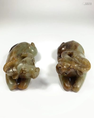 A Chinese Pair of Ming - Qing Dynasty Hetian Jade